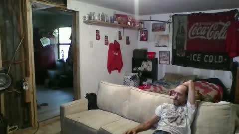 Snapshot of jay_short7863 chatting on June 27, 12:22 pm O F jay short786 online show from June 27, 12:22 pm