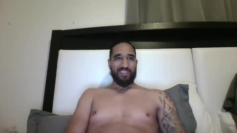 Snapshot of jayden23236 chatting on February 9, 9:16 am jayden23236 online show from February 9, 9:16 am