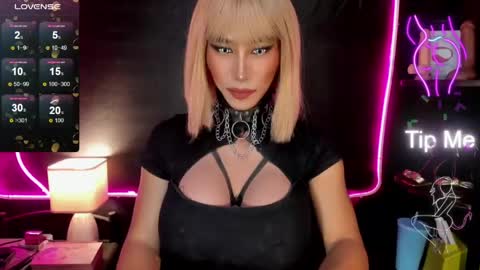 jayetan online show from April 12, 1:49 pm