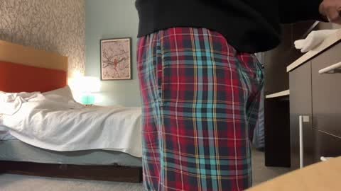 J online show from April 9, 11:15 am