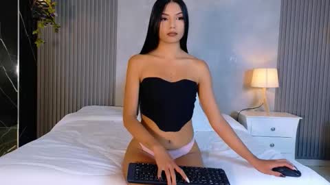 jazmiin_evans online show from March 20, 8:25 pm