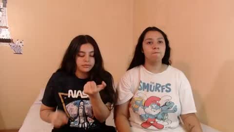 Jazmin and Scarlett online show from July 8, 9:41 pm