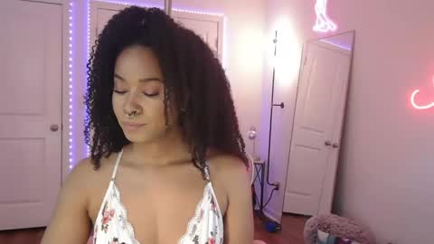 Jazmine Fox online show from February 16, 6:04 pm