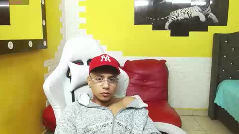 jbarto_ online show from June 5, 6:09 am