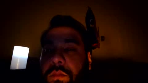 Snapshot of jblumoon2000 chatting on December 6, 6:26 am jblumoon2000 online show from December 6, 6:26 am