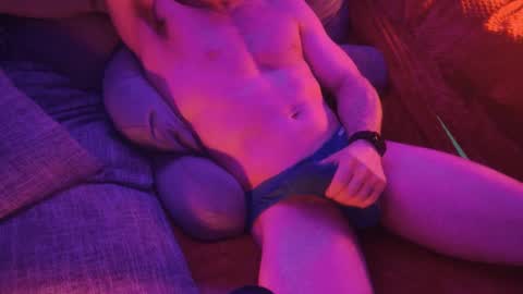 Hornyhunk 30 online show from February 26, 10:20 pm