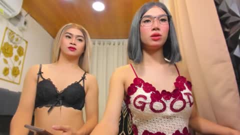 jchugecock online show from December 20, 7:43 pm