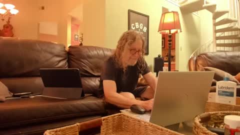 JDinEuless online show from September 9, 1:54 pm