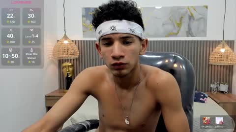 jdwhite18 online show from March 26, 6:19 am