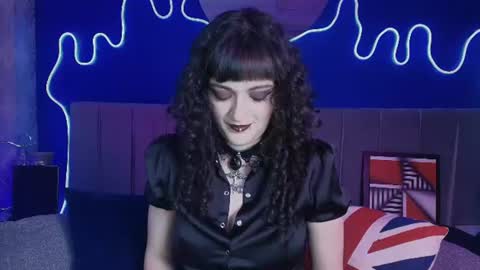 Snapshot of jeannesabatier chatting on July 16, 7:31 pm Jean online show from July 16, 7:31 pm