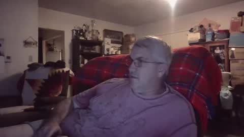 dadbody71 online show from January 18, 2:59 am