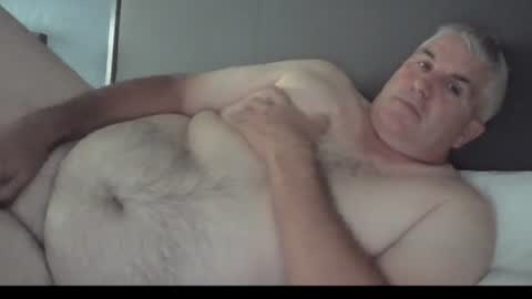 dadbody71 online show from August 1, 1:05 am