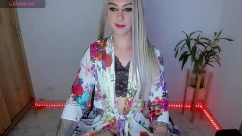  ashley   online show from November 26, 4:35 am