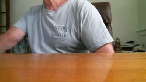 Snapshot of jeffbte315 chatting on July 1, 7:57 pm jeffbate online show from July 1, 7:57 pm