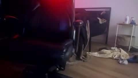 jeffinsoflo306725 online show from February 28, 8:10 pm