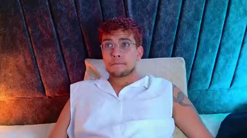 jei online show from April 11, 6:34 pm