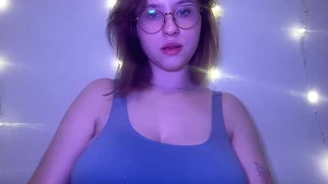 Inna  online show from December 18, 3:33 pm