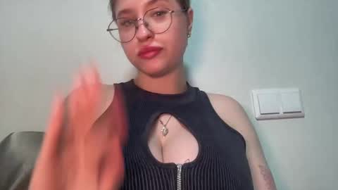 Inna  online show from February 19, 5:27 pm