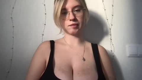 Inna  online show from December 16, 8:30 am