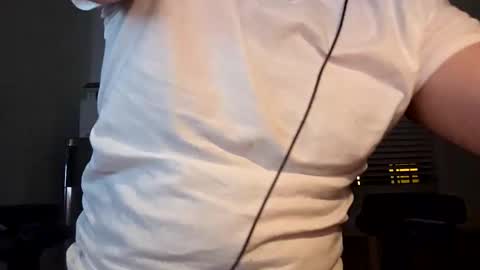 Snapshot of jellzor chatting on April 2, 2:31 am jellzor online show from April 2, 2:31 am