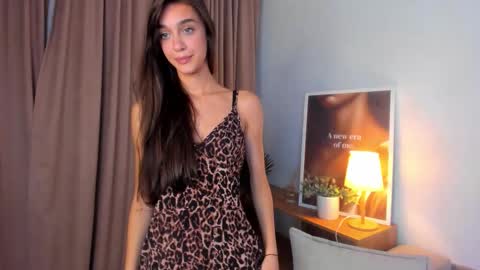 Elli online show from September 21, 8:32 pm