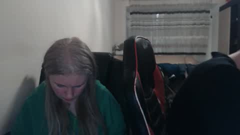 JenisAndPeter online show from March 24, 7:08 pm