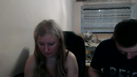 Snapshot of jenisandpeter chatting on June 17, 5:58 pm JenisAndPeter online show from June 17, 5:58 pm