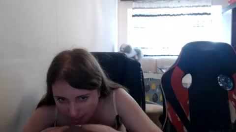 Snapshot of jenisandpeter chatting on July 6, 3:03 pm JenisAndPeter online show from July 6, 3:03 pm