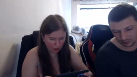 Snapshot of jenisandpeter chatting on July 9, 8:07 am JenisAndPeter online show from July 9, 8:07 am