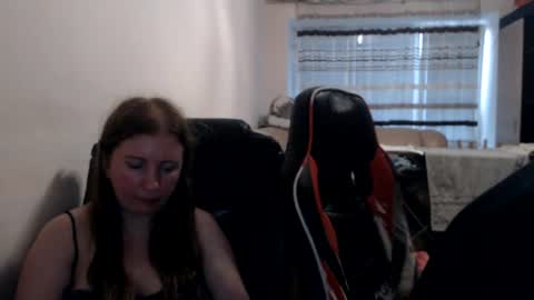 Snapshot of jenisandpeter chatting on July 15, 5:51 pm JenisAndPeter online show from July 15, 5:51 pm