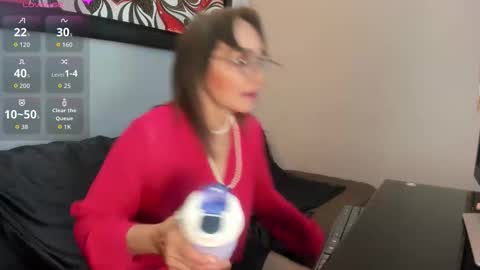 Jennie online show from November 7, 12:16 pm