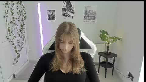 Karla online show from May 26, 12:56 pm