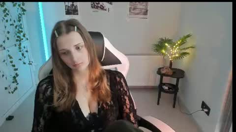 Snapshot of jenniestar chatting on July 7, 12:53 pm Karla online show from July 7, 12:53 pm