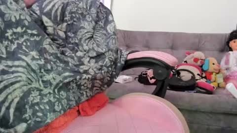 jennifer_bodyy0404 online show from August 8, 5:15 pm