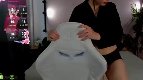 Jeni online show from July 10, 9:23 am