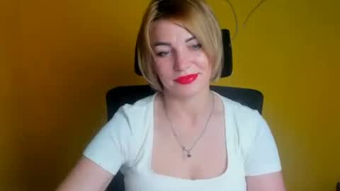 Jennifer online show from July 3, 12:00 pm