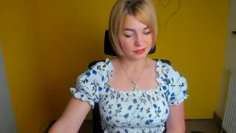 Jennifer online show from July 23, 12:25 pm