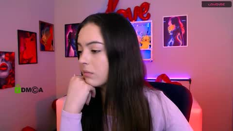 jennifer_sheil online show from March 3, 10:21 am