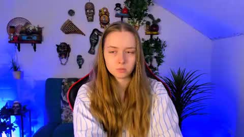 Jennifer online show from July 3, 1:17 pm