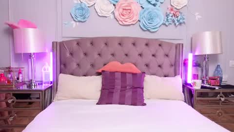 JenniferLovveX online show from July 10, 4:39 am