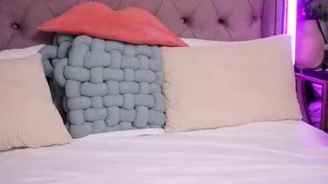 JenniferLovveX online show from July 23, 5:05 am