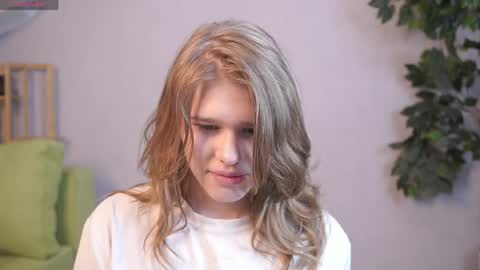 Sofia  online show from May 6, 7:35 am
