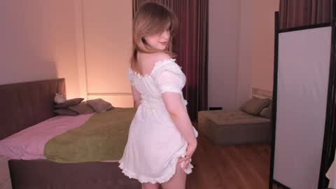 Jenny my next stream is on Saturday at 1 pmUTC Welcome to my WhatsApp 3 online show from April 8, 1:11 pm