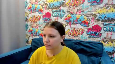 Snapshot of jenny_jimmy chatting on June 30, 9:32 am Jenny online show from June 30, 9:32 am