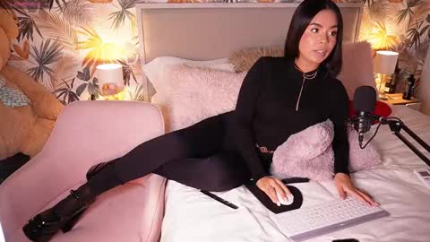 Jenny Roberts online show from October 11, 8:29 pm