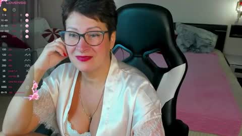 Snapshot of jennymons chatting on July 11, 7:55 am Jenny online show from July 11, 7:55 am