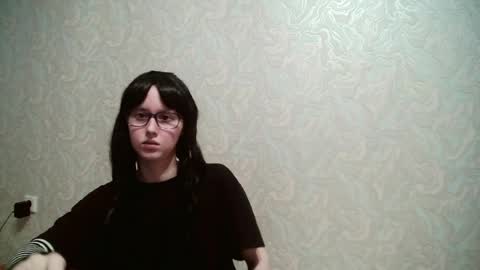 JennyOlset online show from June 7, 11:03 am