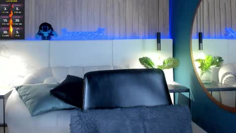 Jeremy online show from November 4, 9:58 pm