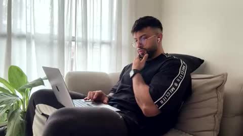 Jeremy online show from April 17, 7:28 pm