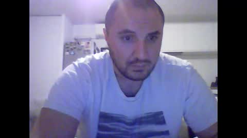 Snapshot of jeremytoulouse33 chatting on March 8, 7:17 pm jeremytoulouse33 online show from March 8, 7:17 pm